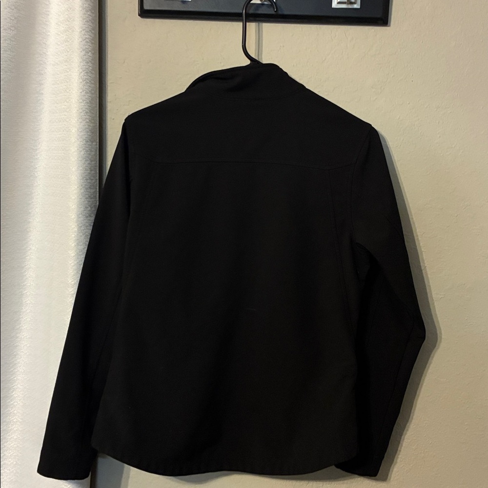 Ariat Black Softshell Jacket with White Logo - image 7